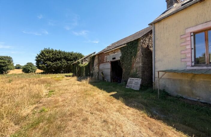 Longère en pierre – 150,76 m² – 6 pièces – 5 chambres – Terrain 6 345 m² – Dépendances – Hangar – Sous-sol complet — photo 4