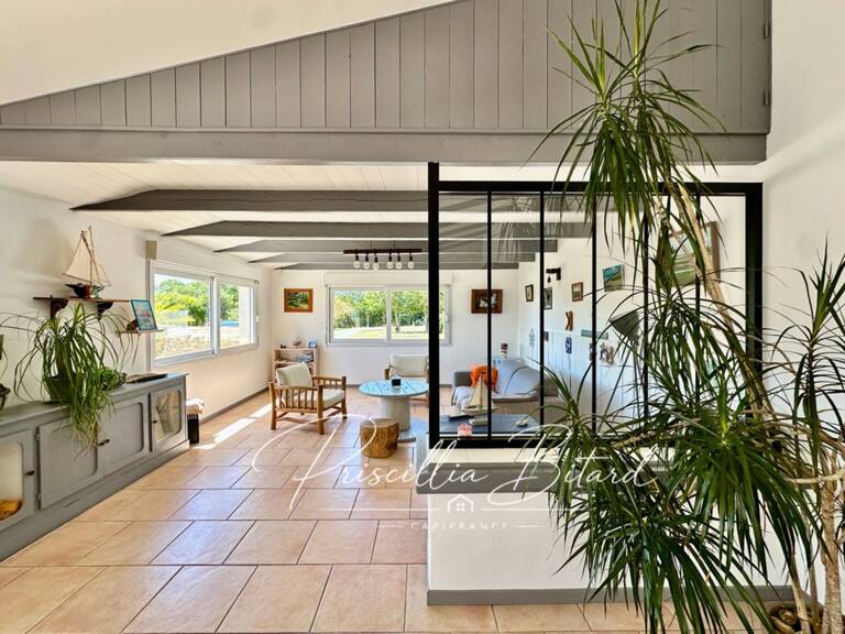 Le charme d'un environnement verdoyant allié au confort d'une maison familiale — photo 1