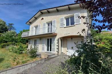 Maison 6 pièces 1305 €