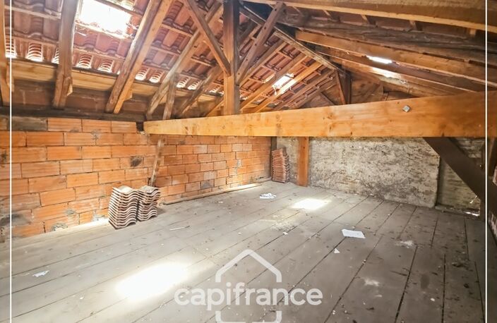 Garage de 70m² plus 28m² de mezzanine, tout à l'égout, eau et electricité, rare, centre ville Agen — photo 4
