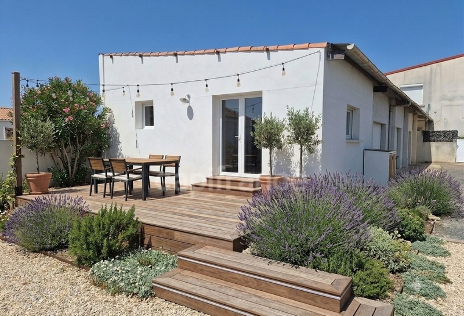 Maisonnette à vendre 2 pièces SAINT SULPICE DE ROYAN (17) - Terrasse - Parking — photo 1