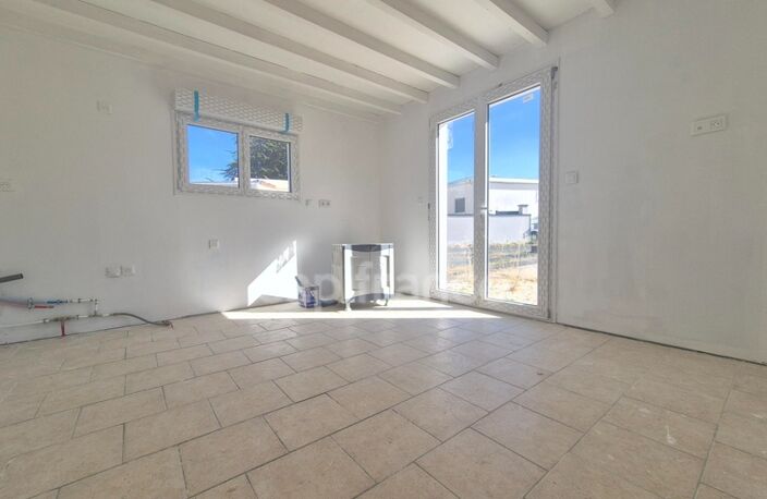 Maisonnette à vendre 2 pièces SAINT SULPICE DE ROYAN (17) - Terrasse - Parking — photo 4