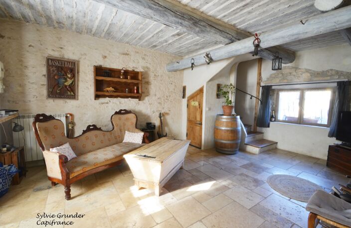 Bastide authentique à vendre 170m² à EGUILLES (13) — photo 4