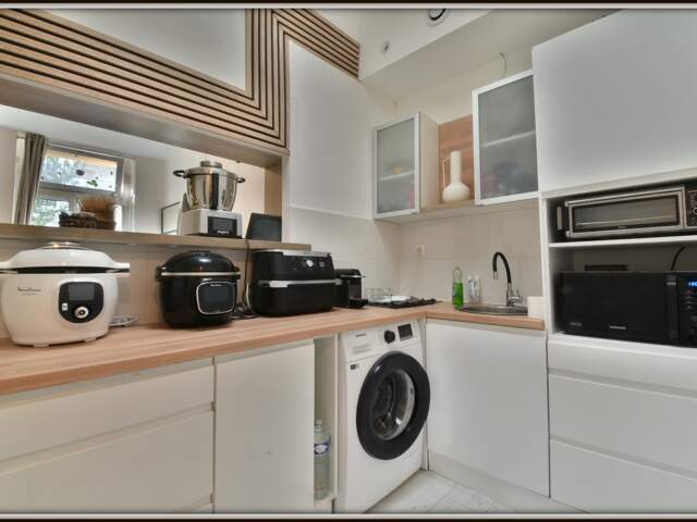 Appartement rénové avec jardin privatif – Vendu entièrement meublé 1 pièces NIMES (30) — photo du bien