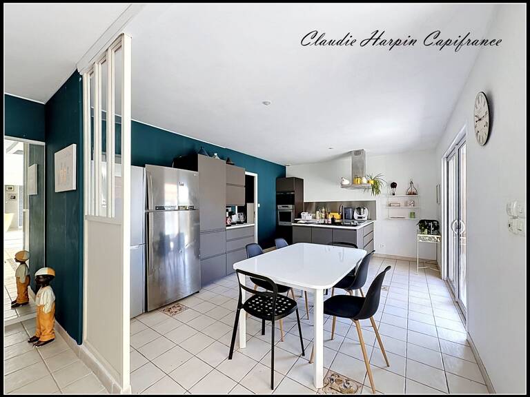 Maison à vendre 5 pièces CHICHE (79) plain pied 127.5 m² garage double - terrain environ 1000 m² — photo 1