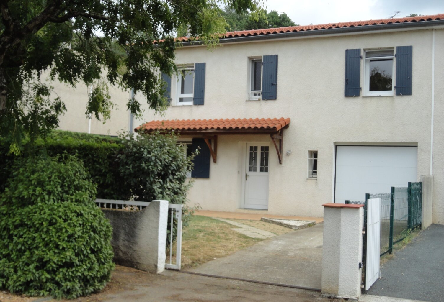 Dpt Tarn (81), à vendre Castres villa P6 de 124 m² sur terrain 358 m² avec terrasse et garage — photo 1