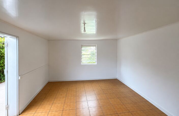 Case T3 à rénover ou terrain à bâtir de 280 m² avec vue mer – Terre Sainte, à 200 m de la plage — photo 2