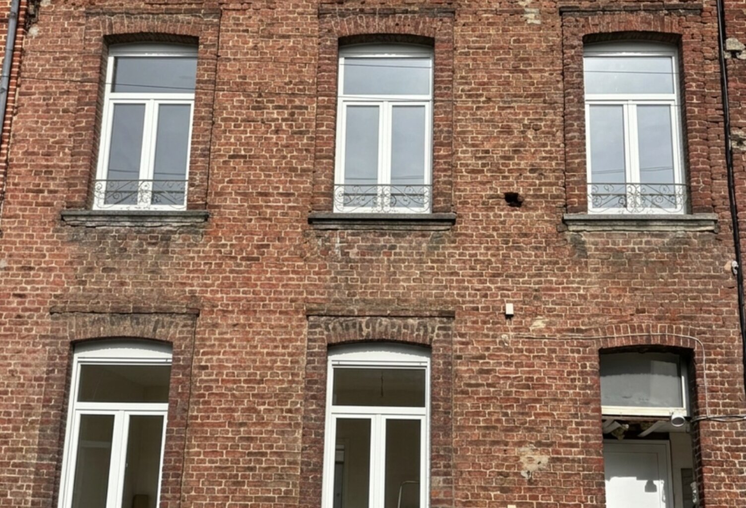 A VENDRE : Immeuble – 5 appartements –  à Fourmies (59) — photo 1
