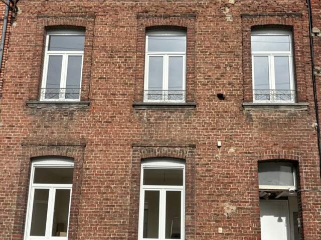 A VENDRE : Immeuble – 5 appartements –  à Fourmies (59) — photo du bien