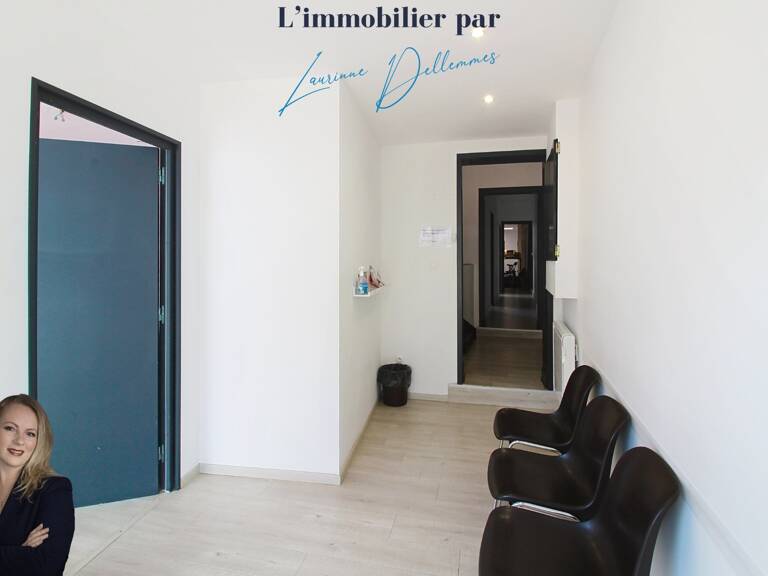 Rare opportunité : Immeuble libre de 175 m2 à vendre au centre ville de SAINT AMAND LES EAUX (59) — photo 1