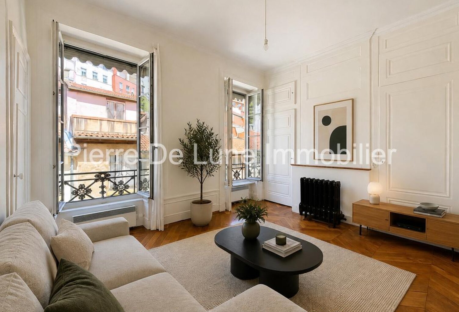Lyon 1er – Appartement de caractère à réinventer | Charme de l'ancien, dressing, cave & grenier — photo 1