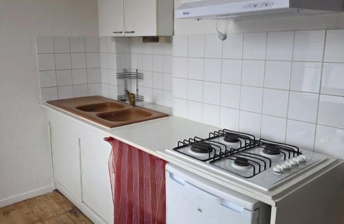 À LOUER – Appartement T1 – Centre-ville de Vesoul — photo 2