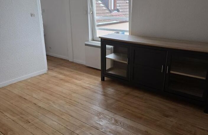 À LOUER – Appartement T1 – Centre-ville de Vesoul — photo 4