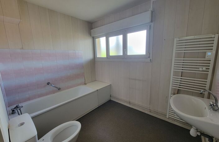 SABLÉ SUR SARTHE : APPARTEMENT T2 – 51.1 M² CARREZ — photo 4