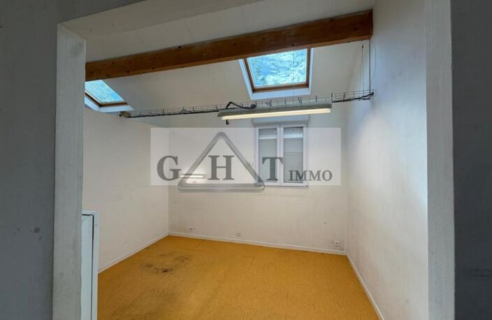 Local commercial de 220 m² à louer à ECOUEN — photo 3
