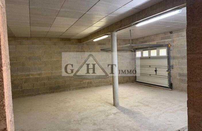 Local commercial de 220 m² à louer à ECOUEN — photo 5