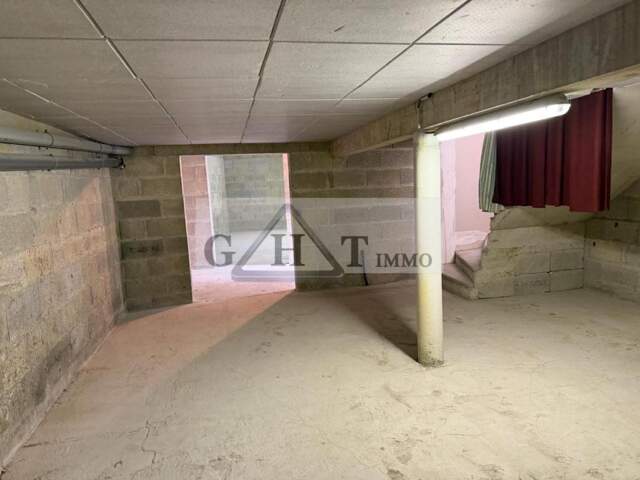 Local commercial de 220 m² à louer à ECOUEN — photo du bien