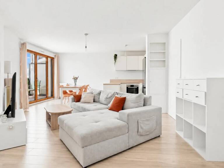Thiais – Appartement 3 pièces de 66 m² avec balcon et parking — photo 1
