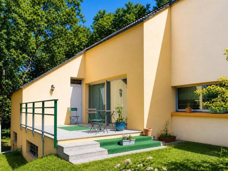 Maison de 8 pièces de 232 m² situé à Guer — photo 1