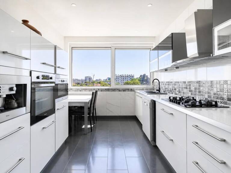Appartement de 6 pièces de 141 m² à Aubervilliers — photo 1