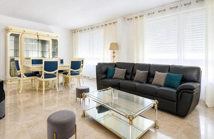 Appartement de 6 pièces de 141 m² à Aubervilliers — photo 2
