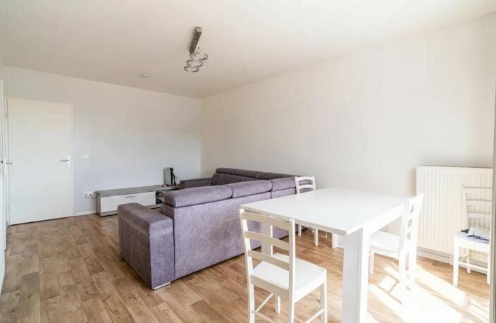 Appartement de 2 pièces de 49 m² à La Courneuve — photo 2