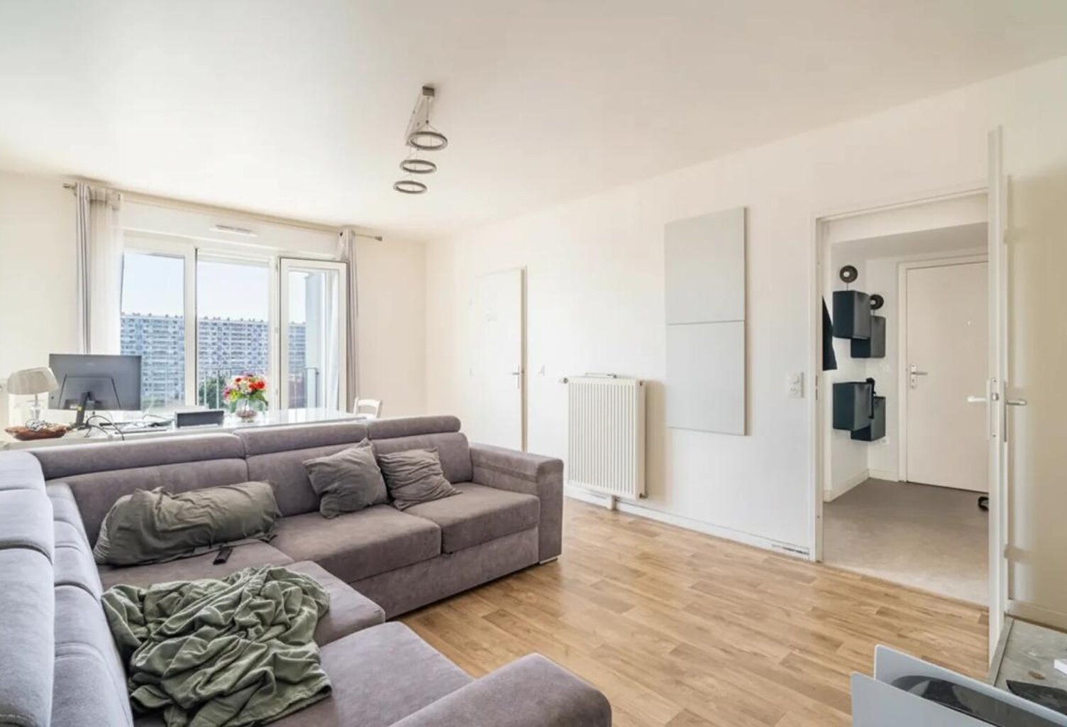 Appartement de 2 pièces de 49 m² à La Courneuve — photo 1