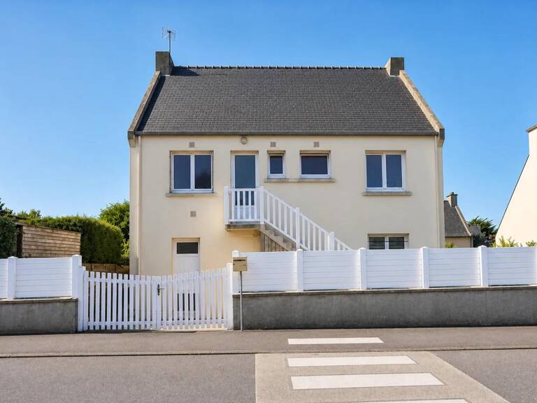 Maison de 7 pièces de 166 m² à Cléder — photo 1