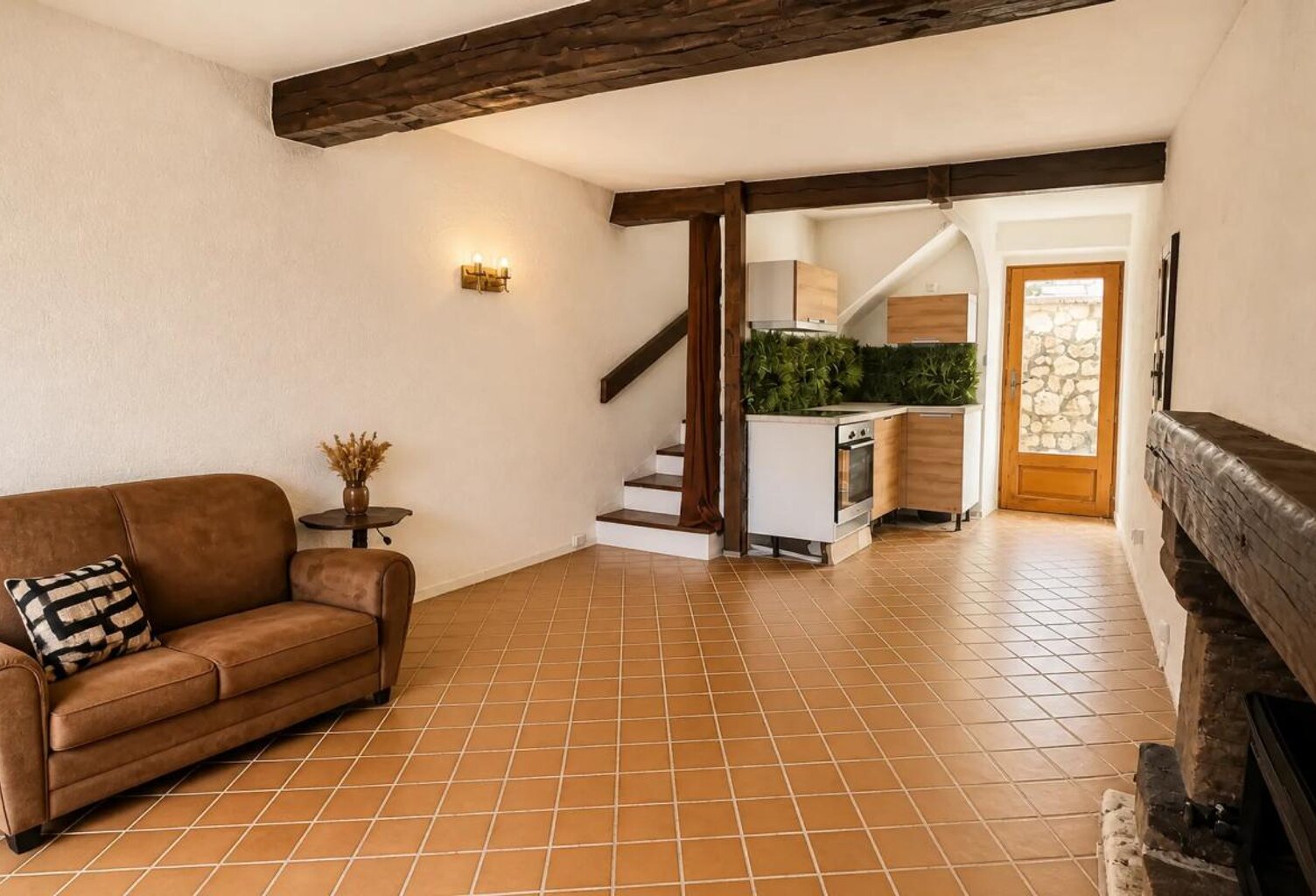 Maison 3 pièces - 57 m² - Esparron-de-Pallières — photo 1