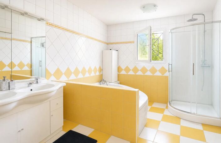Maison de 4 pièces de 98m² à Authon-Ébéon — photo 5