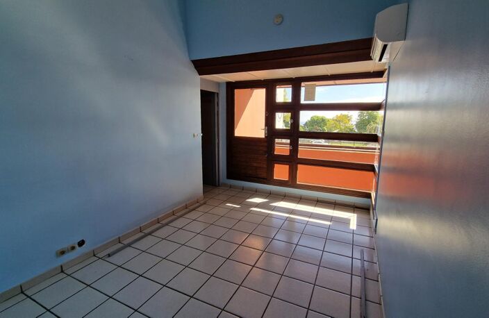 BUREAUX 106 m² A LOUER / PLATEAU CAILLOUX — photo 2