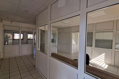 Bureau  210000 €