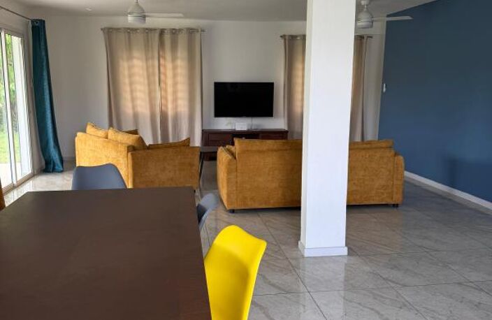Maison individuelle à Louer - Meublée — photo 2