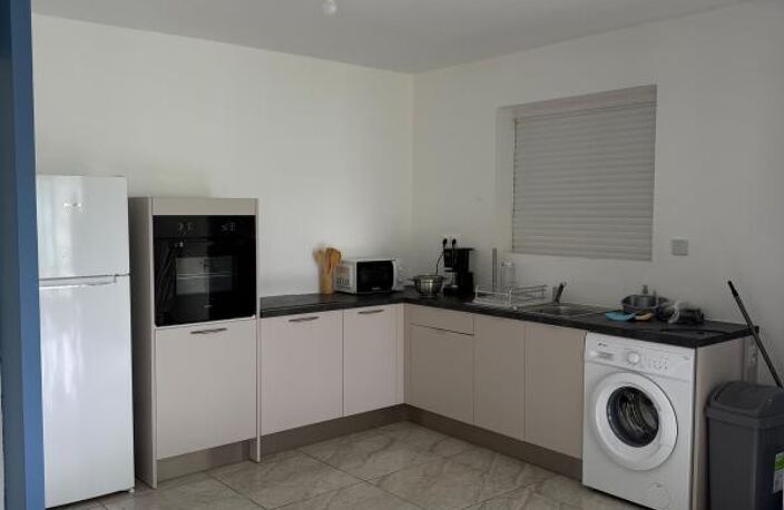 Maison individuelle à Louer - Meublée — photo 3