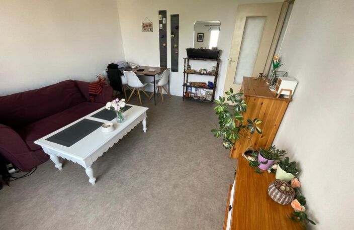 Appartement À Vendre — photo 2