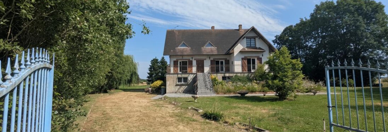 Maison 9 Pièces 220 m² à vendre à Friaize (28240)