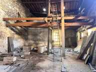 JONQUIERES SAINT VINCENT, ANCIEN ATELIER  EN PIERRE de 240m² — photo 2