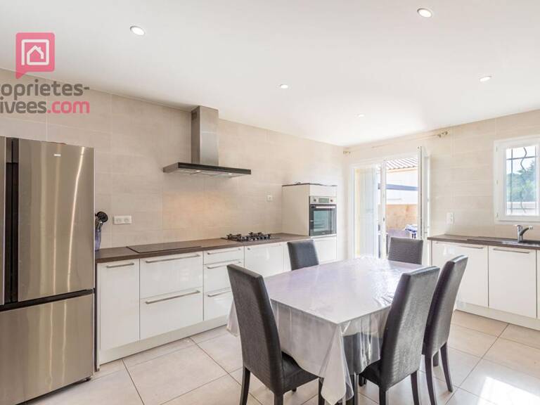 Maison de plain pieds de 103 m2 construite en  2022 à Carpentras. Terrain 302 m2 — photo 1