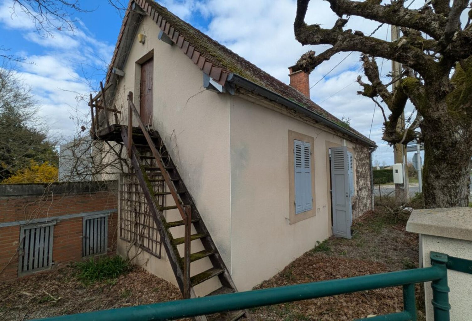 Charmante maison à rénover sur une parcelle de 1800 m² — photo 1