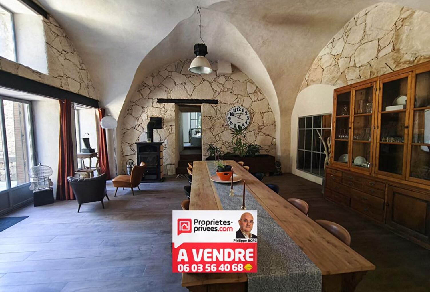 MAISON ENTIEREMENT RESTAUREE AVEC SALLE A MANGER DE 78 M2 — photo 1