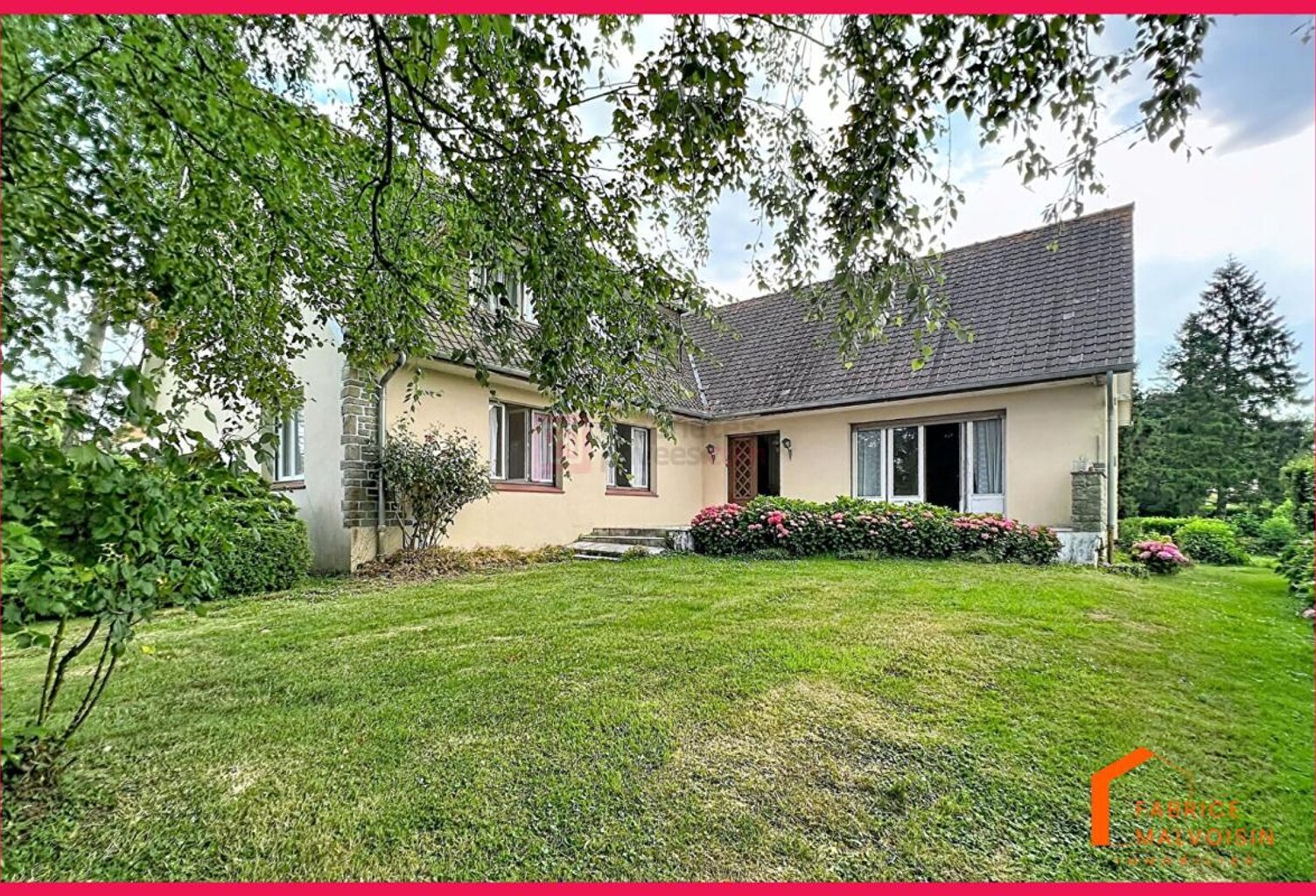 Maison familiale 219 m² avec environ 6 500 m² de terrain constructible à Attin — photo 1