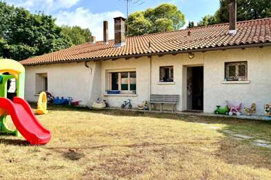 Maison 6 pièces 1100 €