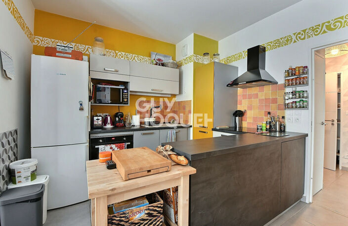 Proximité Montchat, Bel appartement T4 de 77 m² avec terrasse et garage dans une copropriété récente, Bron (69500) — photo 5