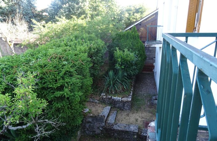 Maison centre ville Chagny avec jardin — photo 2
