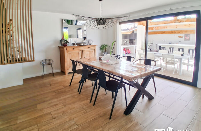 Villa contemporaine de 153m² aux belles prestations + piscine + — photo 5