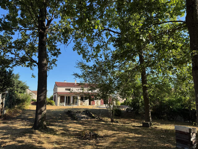 VILLABE - MAISON INDIVIDUELLE SUR UN MAGNIFIQUE TERRAIN DE 1 — photo du bien