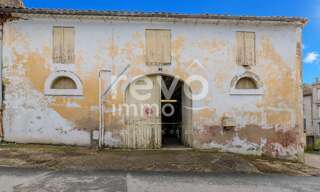 Immeuble  200 m² à vendre à Monségur (33580)