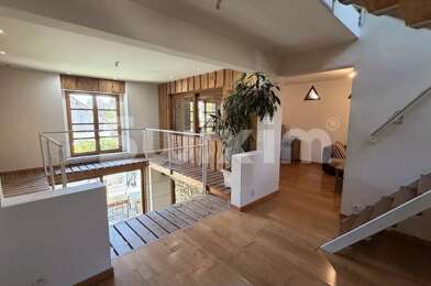 Maison 8 pièces 399000 €