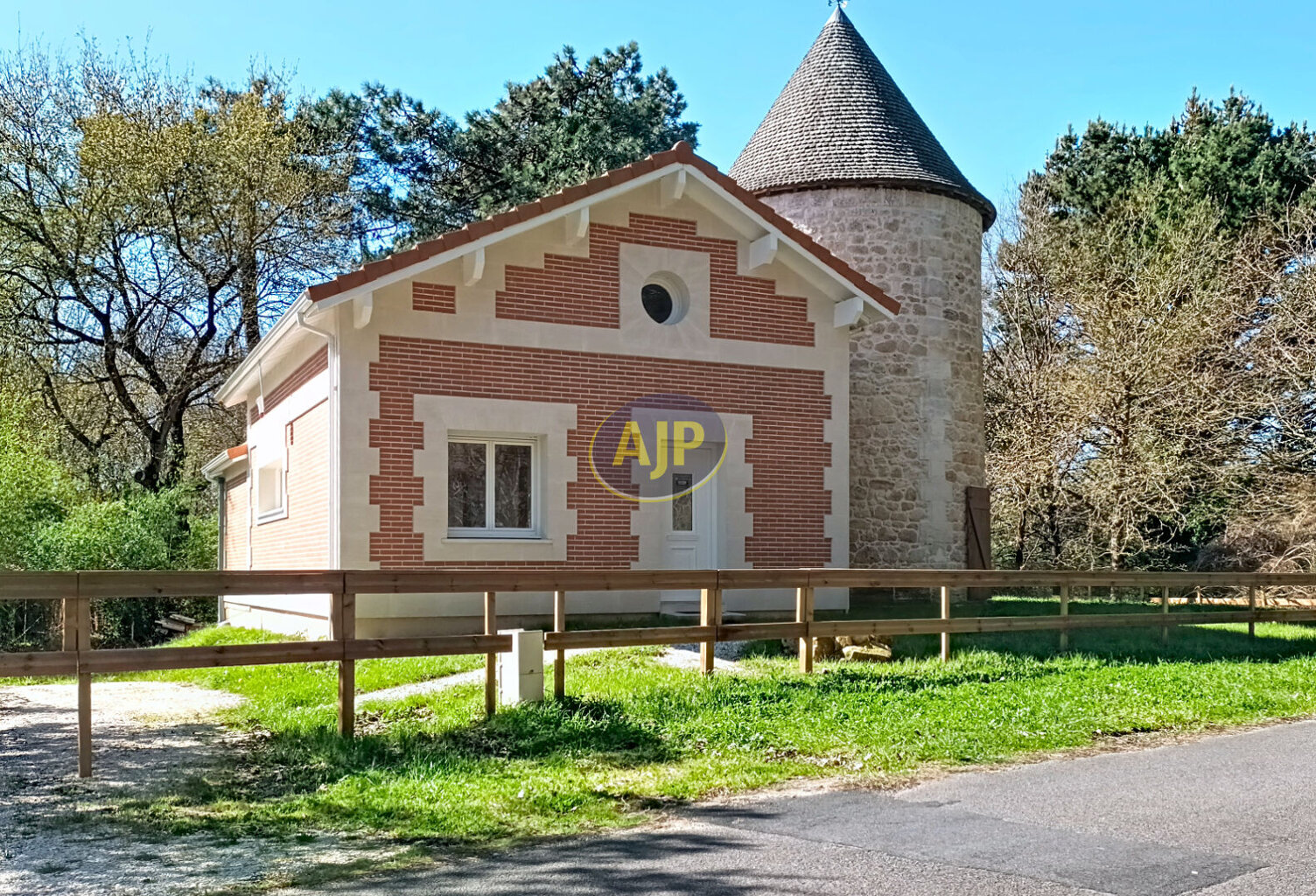 Moulin Talais 5 pièce(s) 114 m2 — photo 1
