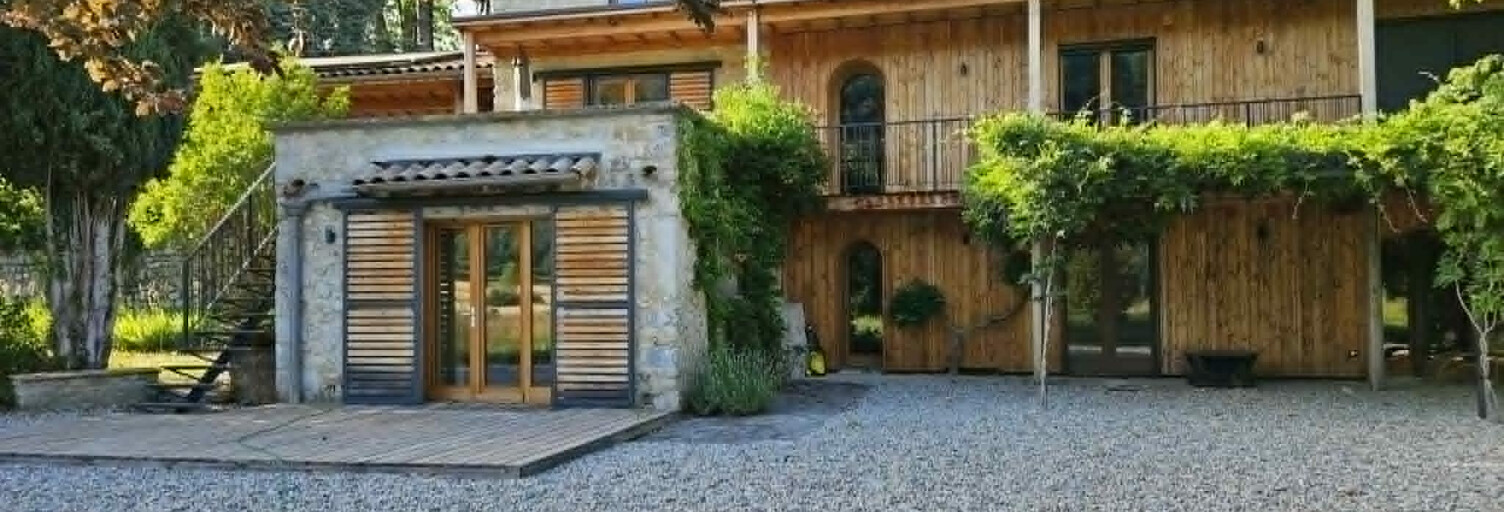 Maison 11 Pièces 215 m² à vendre à Crest (26400)